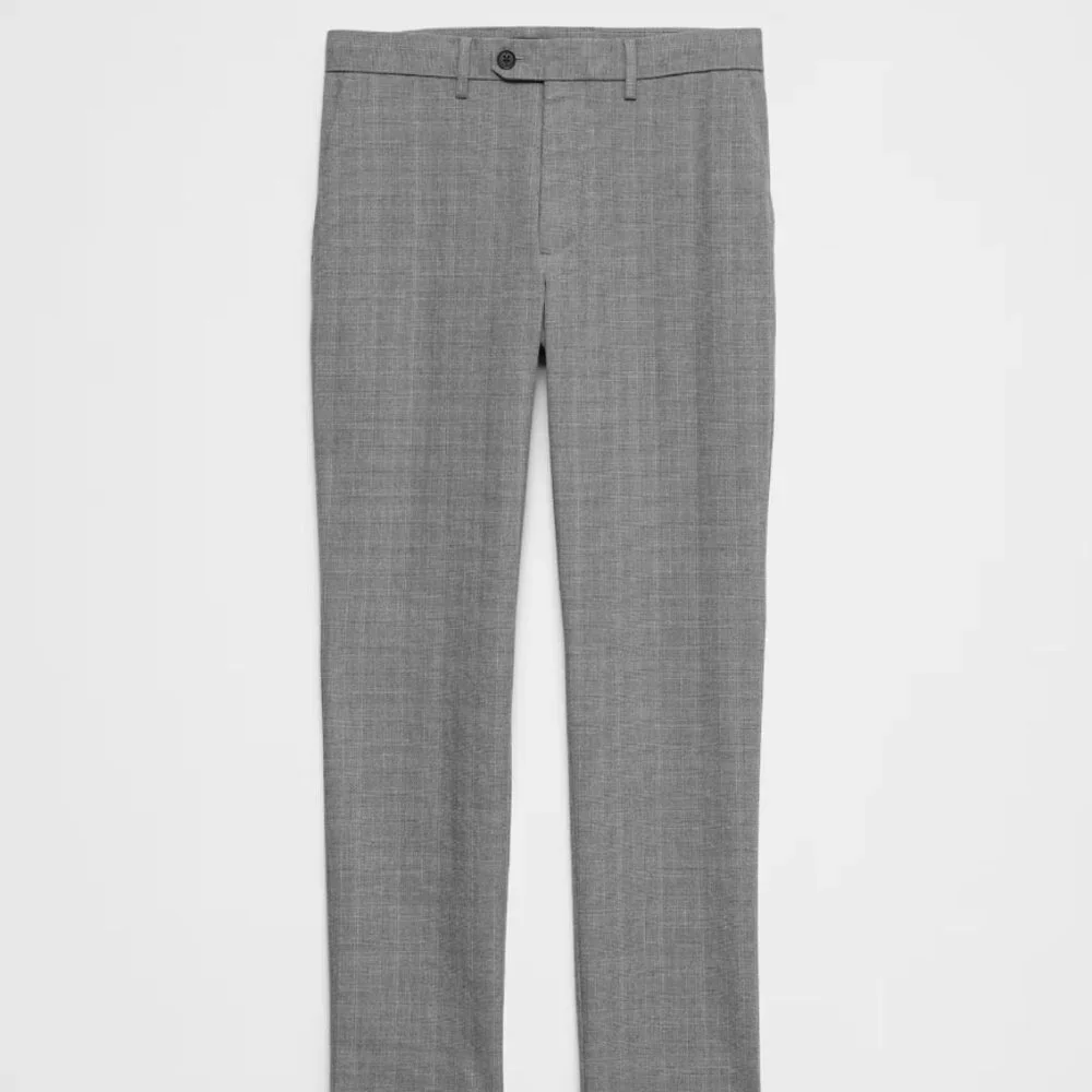 Banana Republic Slim-Fit Tapered Pant, Grey Glen Plaid, 30Wx30L, EUC